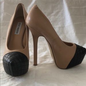 Quilted Tan and Black Steve Madden Platform Heels